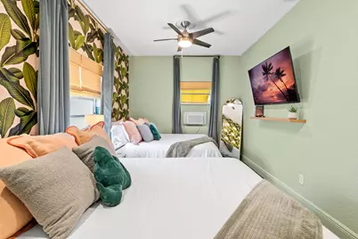 913 NE 2nd Court, Hallandale Beach, FL 33009 - Photo 15