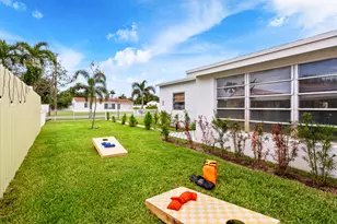 913 NE 2nd Ct, Hallandale Beach, FL 33009 - Photo 57