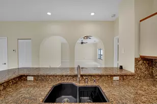 9401 NW 18th Dr, Plantation, FL 33322 - Photo 27