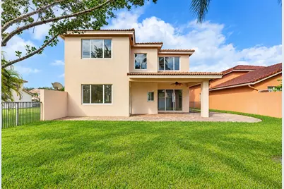 122 Sarona Circle, Royal Palm Beach, FL 33411 - Photo 35