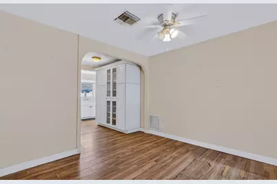 147 Foresteria Drive, Lake Park, FL 33403 - Photo 9
