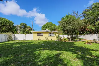 147 Foresteria Drive, Lake Park, FL 33403 - Photo 27