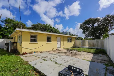 147 Foresteria Drive, Lake Park, FL 33403 - Photo 25