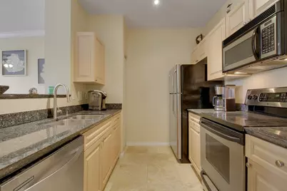580 S Sapodilla Avenue #305, West Palm Beach, FL 33401 - Photo 11