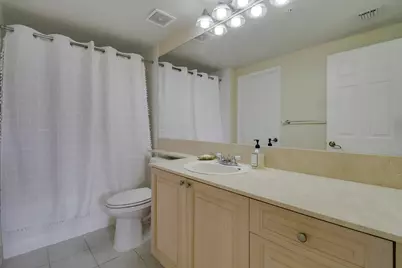 580 S Sapodilla Avenue #305, West Palm Beach, FL 33401 - Photo 15