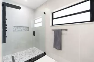 5641 Bayview Dr, Fort Lauderdale, FL 33308 - Photo 17