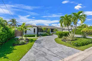 5641 Bayview Dr, Fort Lauderdale, FL 33308 - Photo 3