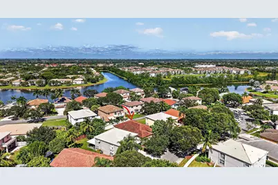 1976 NW 169th Avenue, Pembroke Pines, FL 33028 - Photo 37