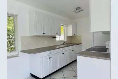 4614 Seagrape Drive, Lauderdale by the Sea, FL 33308 - Photo 7