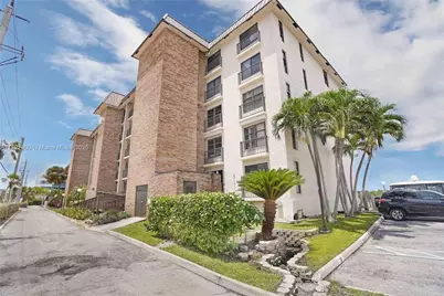 3200 N Ocean Drive #503, Hollywood, FL 33019 - Photo 1