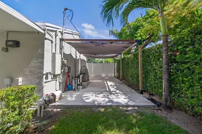 1028 NE 35th Street, Oakland Park, FL 33334 - Photo 35