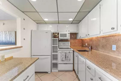 1017 Harwood C, Deerfield Beach, FL 33442 - Photo 5