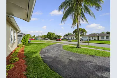 6581 NW 24th Court, Margate, FL 33063 - Photo 53