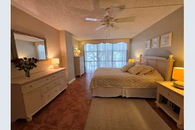 1000 Parkview Drive #206, Hallandale Beach, FL 33009 - Photo 19