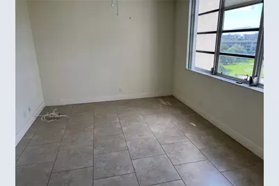 3510 Oaks Way #705, Pompano Beach, FL 33069 - Photo 11