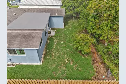 5260 SW 6th Place, Margate, FL 33068 - Photo 7