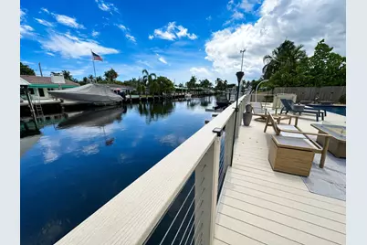 2300 NE 19th Avenue, Wilton Manors, FL 33305 - Photo 17