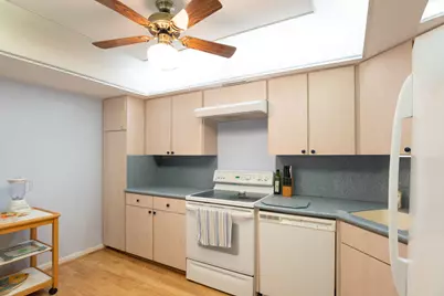 2425 Presidential Way #201, West Palm Beach, FL 33401 - Photo 19