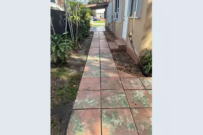 18 SE 10th Street, Fort Lauderdale, FL 33316 - Photo 21