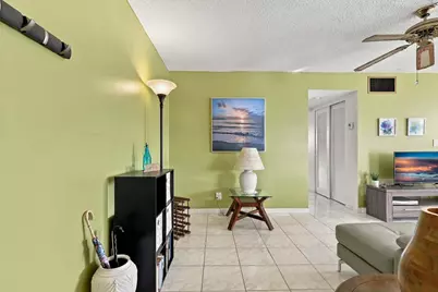 2145 Pierce Street #425, Hollywood, FL 33020 - Photo 3