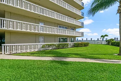 801 Lake Shore Drive #109, Lake Park, FL 33403 - Photo 33