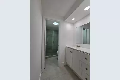 1100 W Fairway Road #1100, Pembroke Pines, FL 33026 - Photo 19