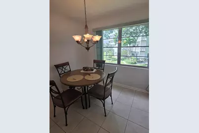 241 Southampton C, West Palm Beach, FL 33417 - Photo 5