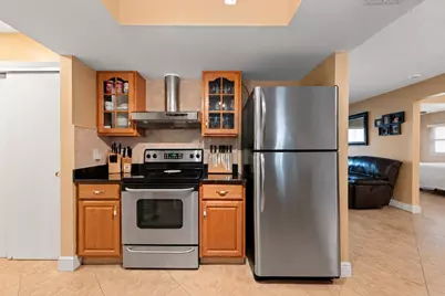 4661 NW 13th Avenue, Deerfield Beach, FL 33064 - Photo 9