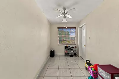 1761 SW 50th Avenue, Fort Lauderdale, FL 33317 - Photo 19