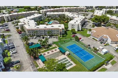 6770 Royal Palm Boulevard #305L, Margate, FL 33063 - Photo 17