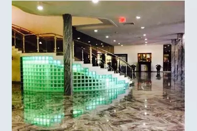 5401 Collins Avenue #1510, Miami Beach, FL 33140 - Photo 9