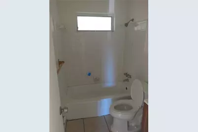 2061 NE 25th Avenue, Pompano Beach, FL 33062 - Photo 9