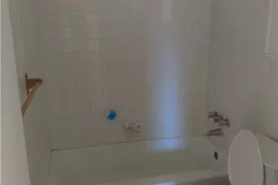 2061 NE 25th Ave, Pompano Beach, FL 33062 - Photo 9