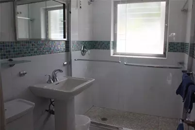 561 Bayshore Drive #4, Fort Lauderdale, FL 33304 - Photo 7