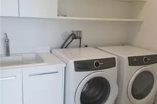 5939 Brookfield Cir, Hollywood, FL 33312 - Photo 5