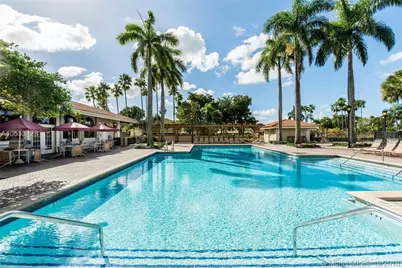 6635 NW 173rd Lane, Hialeah, FL 33015 - Photo 3