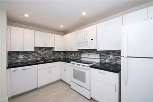 3900 N Hills Dr, Hollywood, FL 33021 - Photo 9