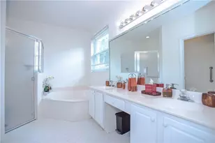 3576 Canary Palm Ct, Pompano Beach, FL 33069 - Photo 13