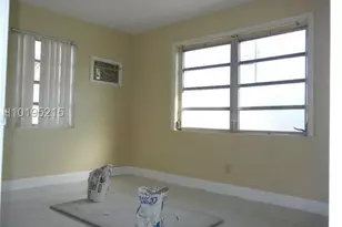 2427 Garfield St, Hollywood, FL 33020 - Photo 9