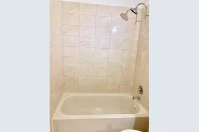 2790 W 60 Street #32, Hialeah, FL 33016 - Photo 3