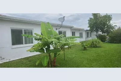 8208 NW 57th Place, Tamarac, FL 33321 - Photo 27