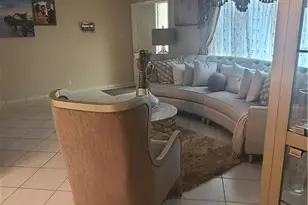 8208 NW 57th Pl, Tamarac, FL 33321 - Photo 5