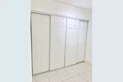 2790 W 60th Street #32, Hialeah, FL 33016 - Photo 7