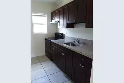 700 NW 14th Terrace #4, Fort Lauderdale, FL 33311 - Photo 5