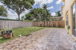 7635 NW 19th Ct, Pembroke Pines, FL 33024 - Photo 21