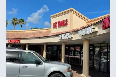 18606 NW 67th Avenue, Hialeah, FL 33015 - Photo 23