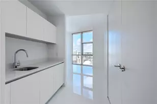 851 NE 1st Ave, Miami, FL 33132 - Photo 19