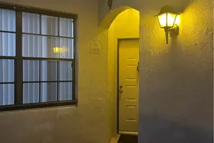 11906 NW 11th St, Pembroke Pines, FL 33026 - Photo 3