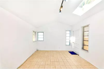 515 SW 4th Avenue, Fort Lauderdale, FL 33315 - Photo 9
