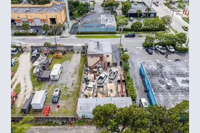 1021 NW 1st Street, Fort Lauderdale, FL  - Photo 23